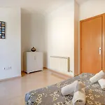 Ribes Duplex By Hello Homes *