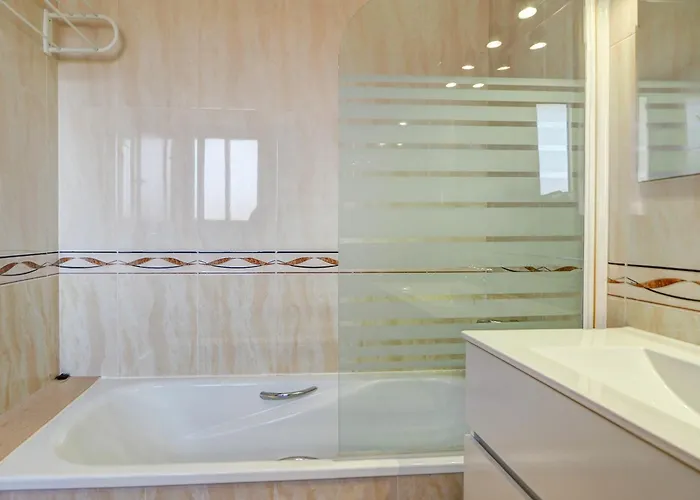 Ribes Duplex By Hello Homes Apartman *