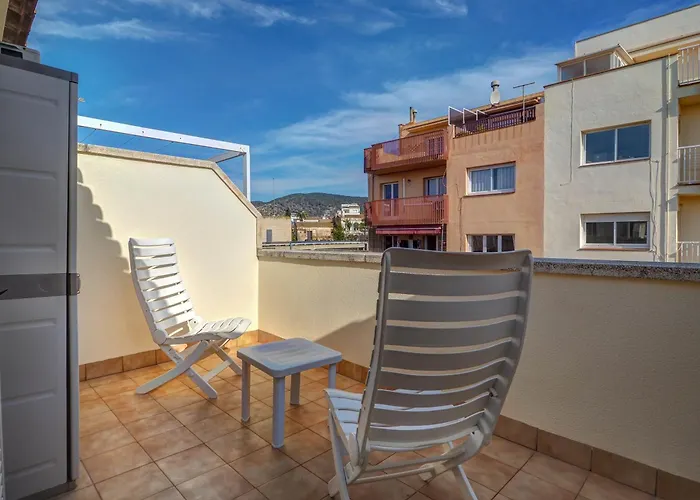 شقة Ribes Duplex By Hello Homes سيدجيس