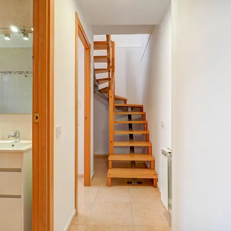 Apartment Ribes Duplex By Hello Homes *