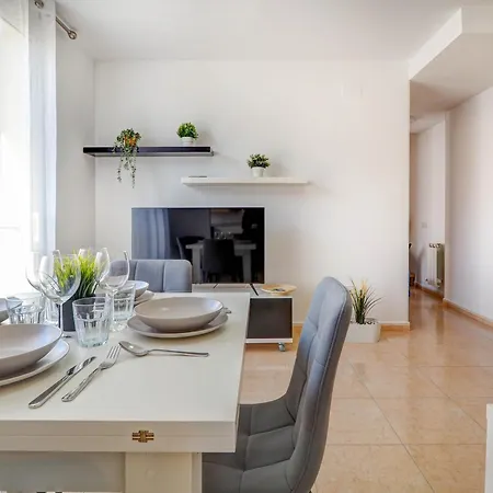 Apartment Ribes Duplex By Hello Homes