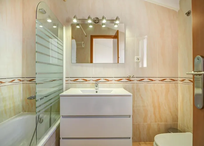 Ribes Duplex By Hello Homes *